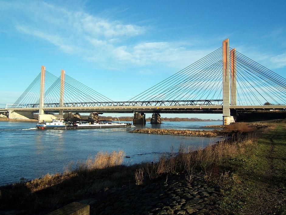 Keypoint onderzoekt de gedragseffecten van in-car brugstatus informatie